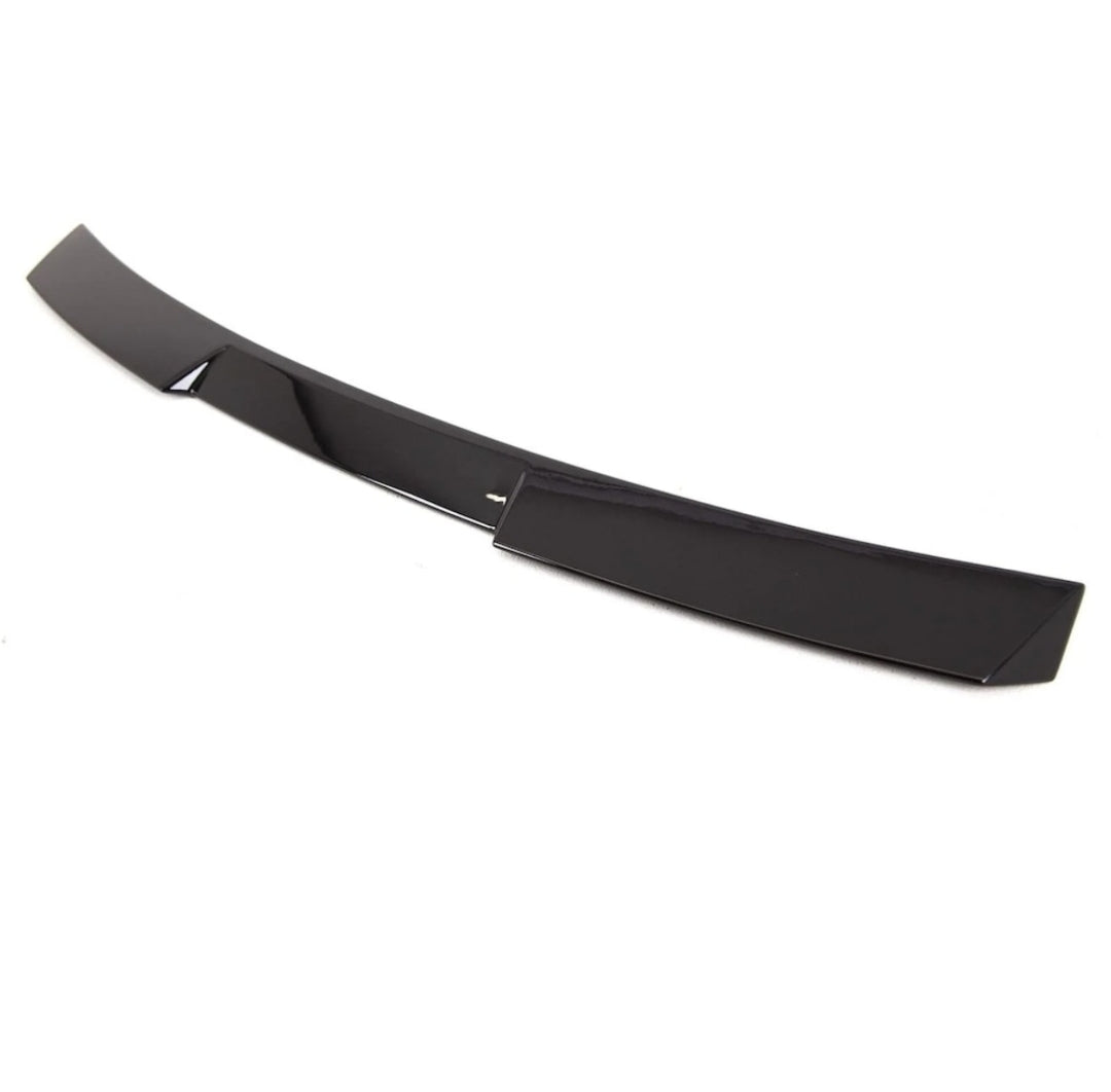 Eleron lip spoiler luneta BMW Seria 3 F30 model m4 vopsit negru lucios