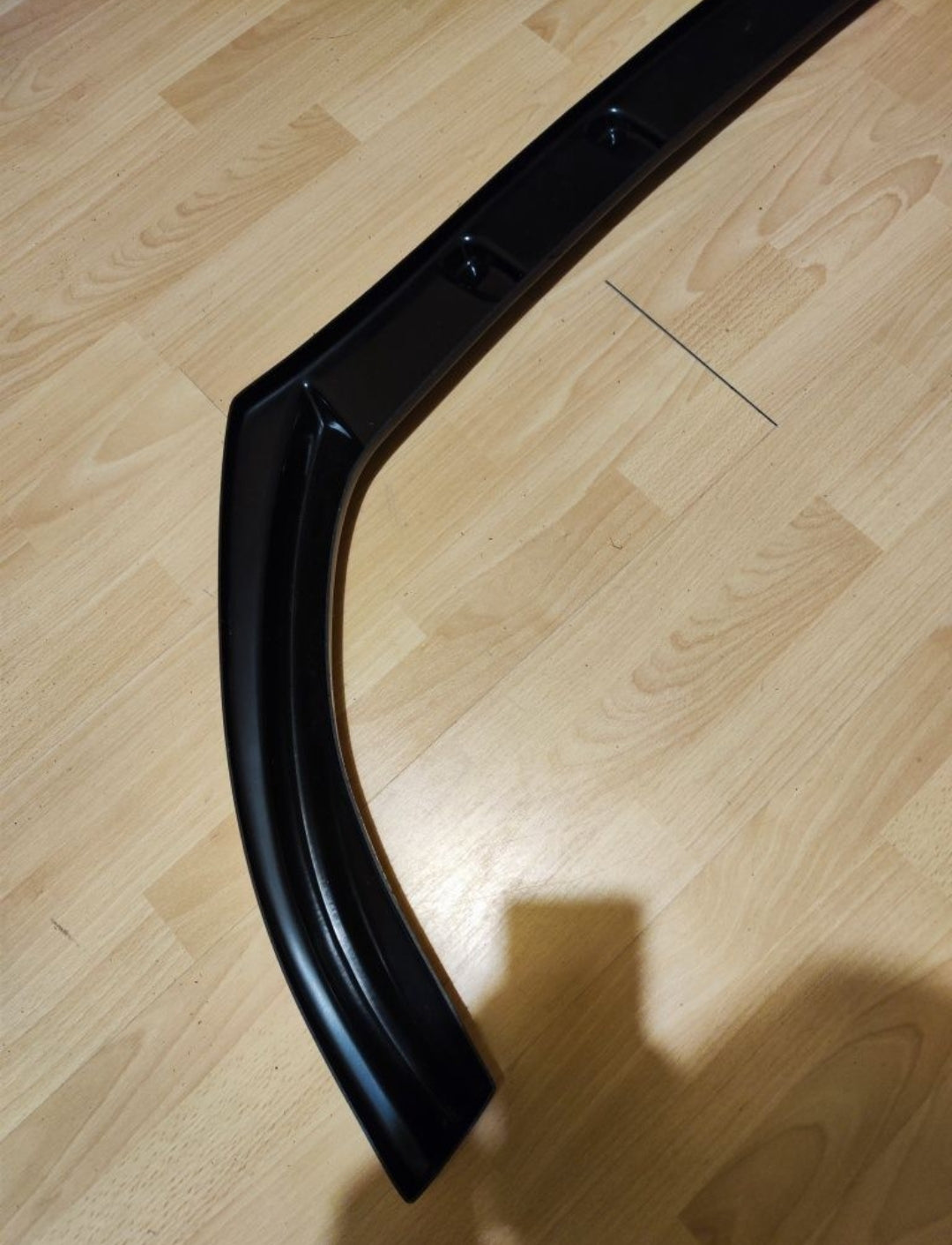 Spoiler lip prelungire sport bara fata Dacia Logan 3