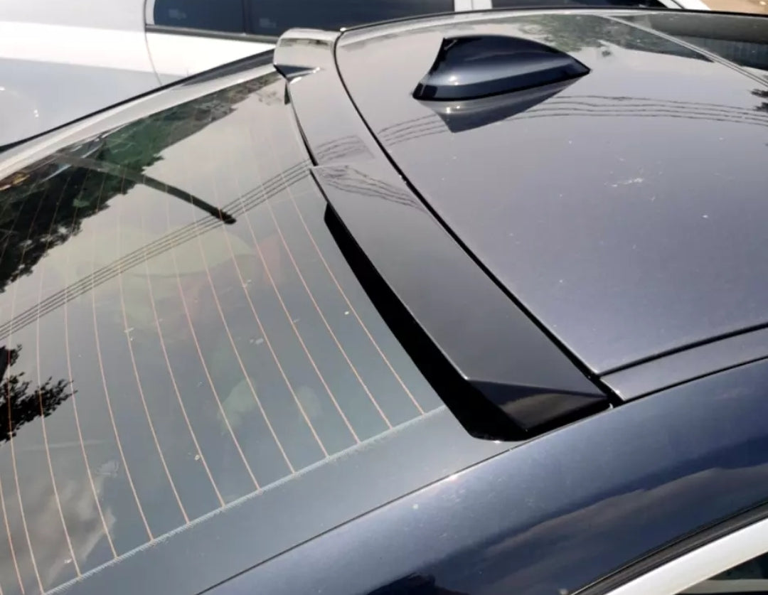 Eleron spoiler lip codita luneta BMW Seria 3 E90 model m4