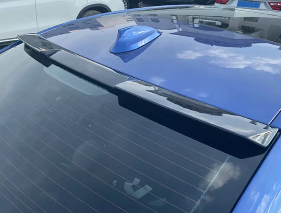 Eleron lip spoiler luneta BMW Seria 3 F30 model m4 vopsit negru lucios