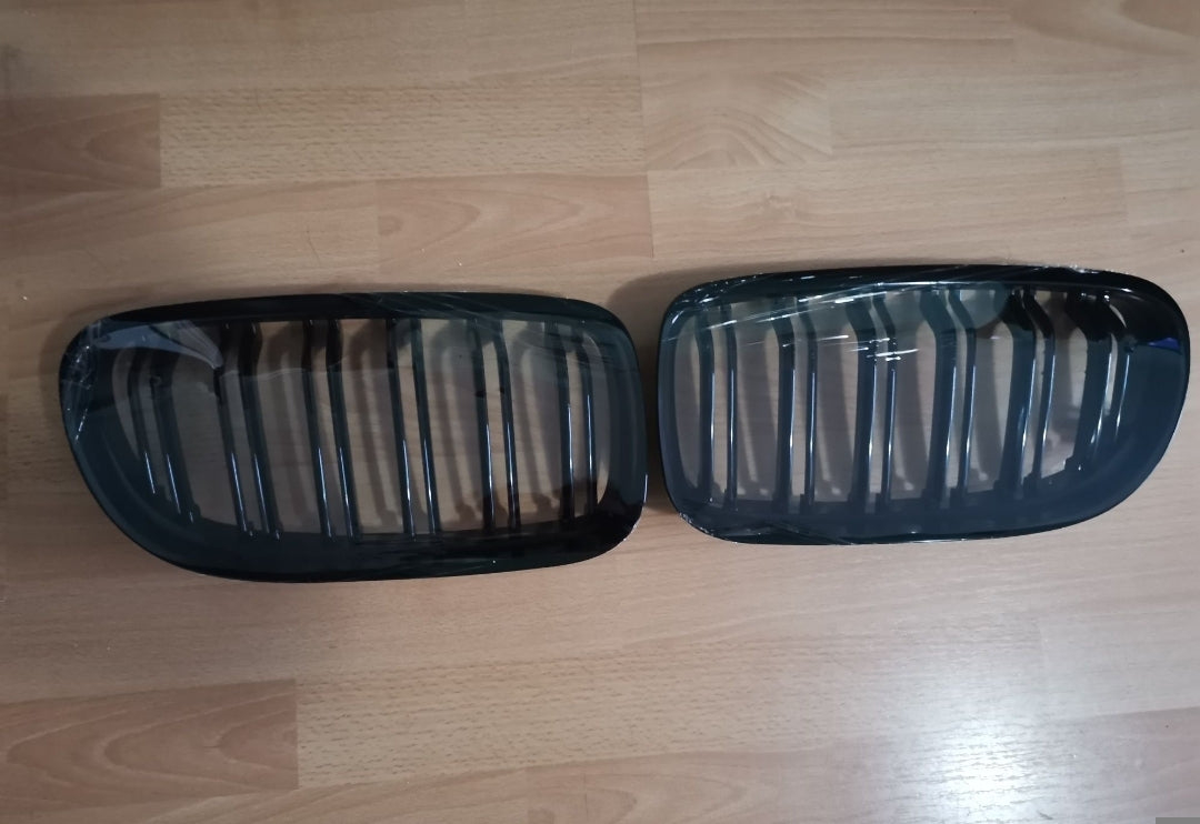 Grila dubla grilaj nari BMW Seria 3 E90 E91 FL facelift negru