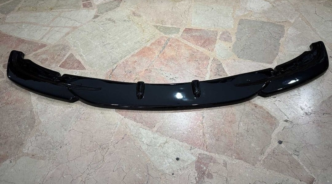 Lip spoiler prelungire bară față BMW E90 Non-Facelift – bară normală